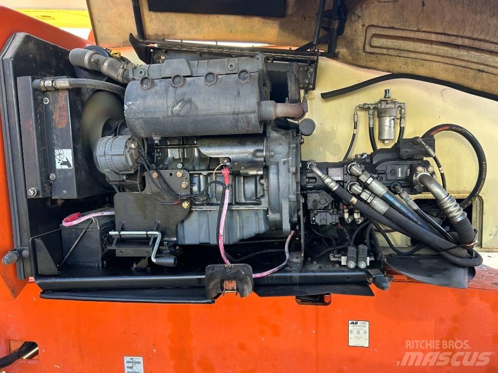 JLG 800 AJ Bomlifte med knækarm