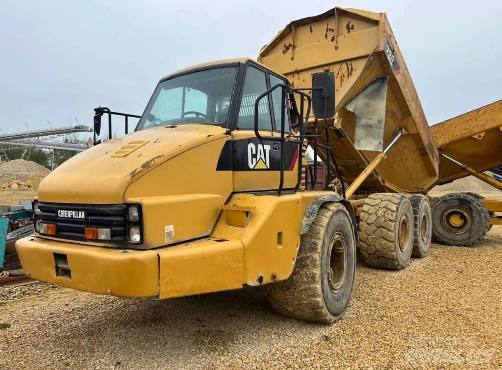 CAT 730 Terrængående lastbiler