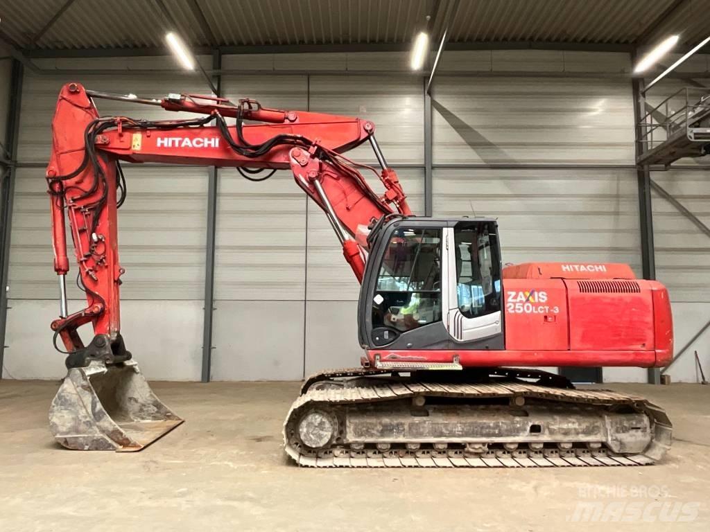 Hitachi ZX 250 LC-3 Gravemaskiner på larvebånd