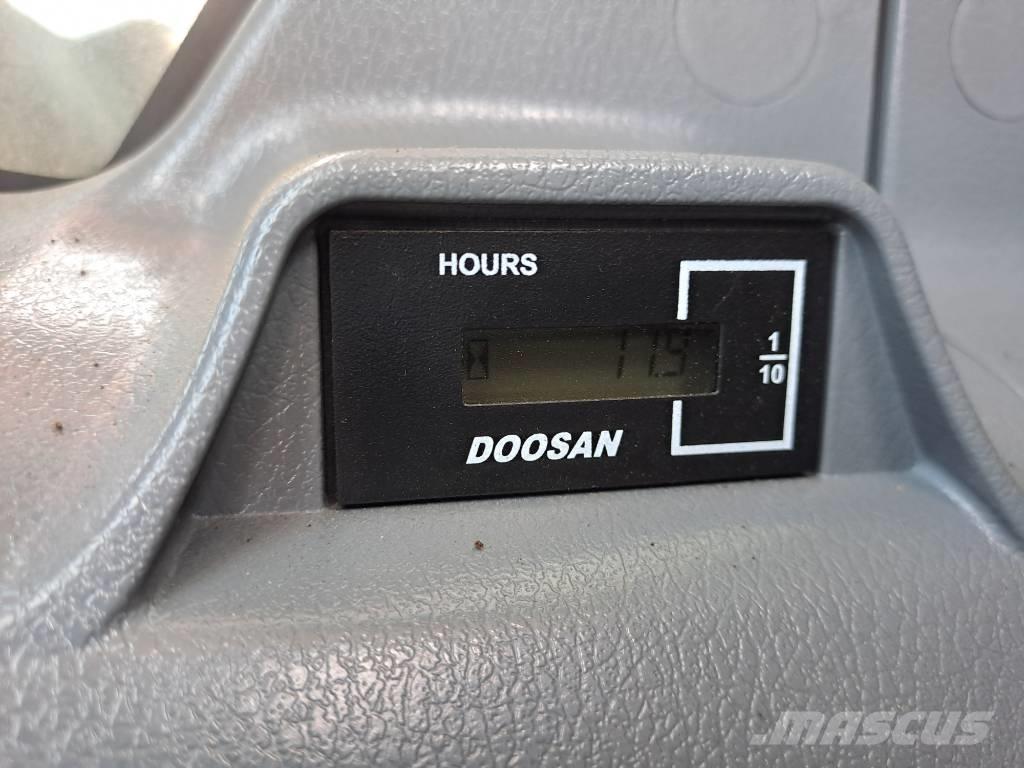 Doosan DX530LC-7M Gravemaskiner på larvebånd
