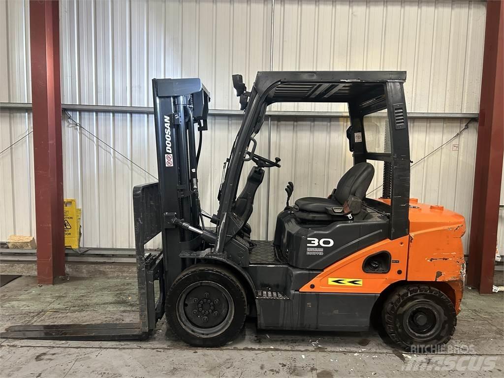 Doosan D30S-5 Diesel gaffeltrucks