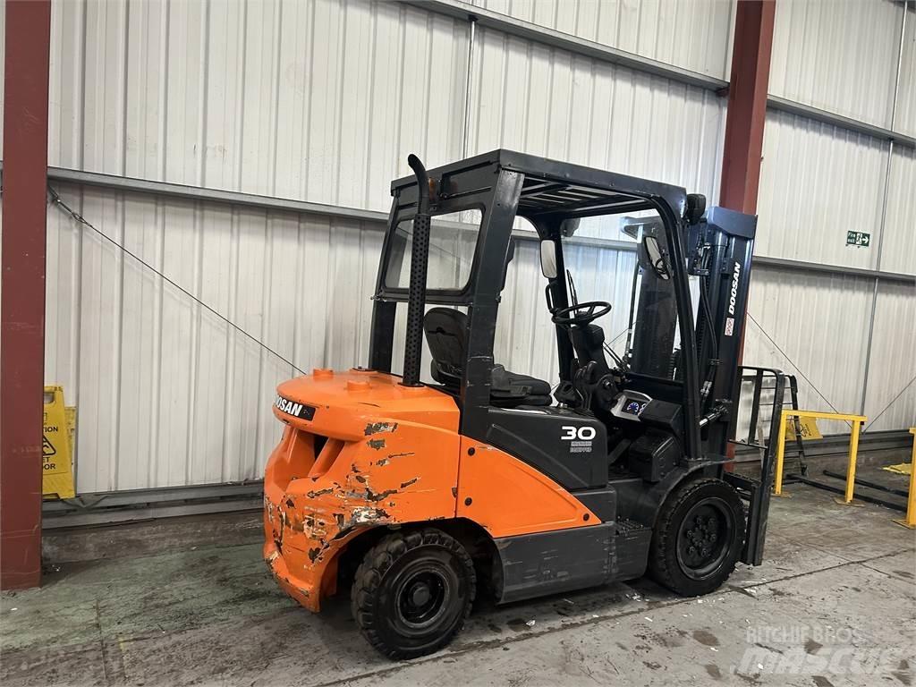 Doosan D30S-5 Diesel gaffeltrucks