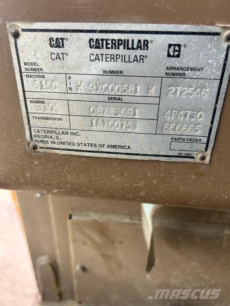 CAT 615 C II Skrabere