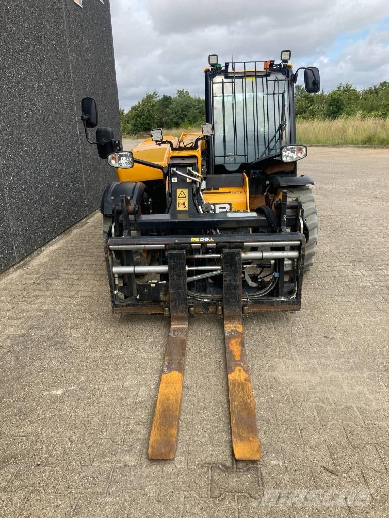 JCB 525-60 E Teleskoplæssere