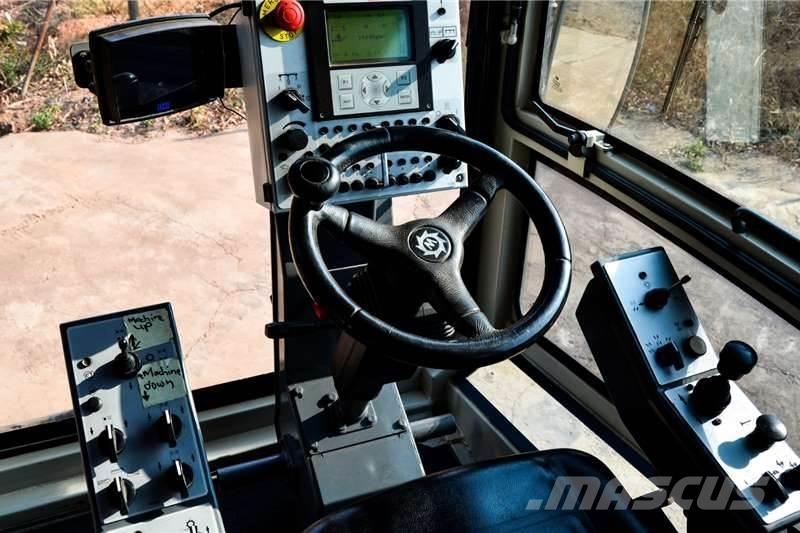 Wirtgen WR2400 Andre lastbiler