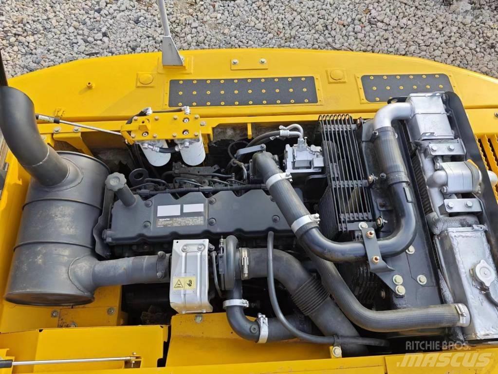 Komatsu PC 200 Gravemaskiner på larvebånd