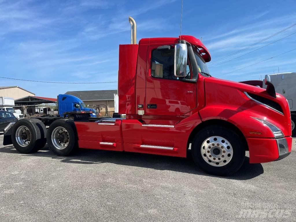 Volvo VNL64T300 Trækkere