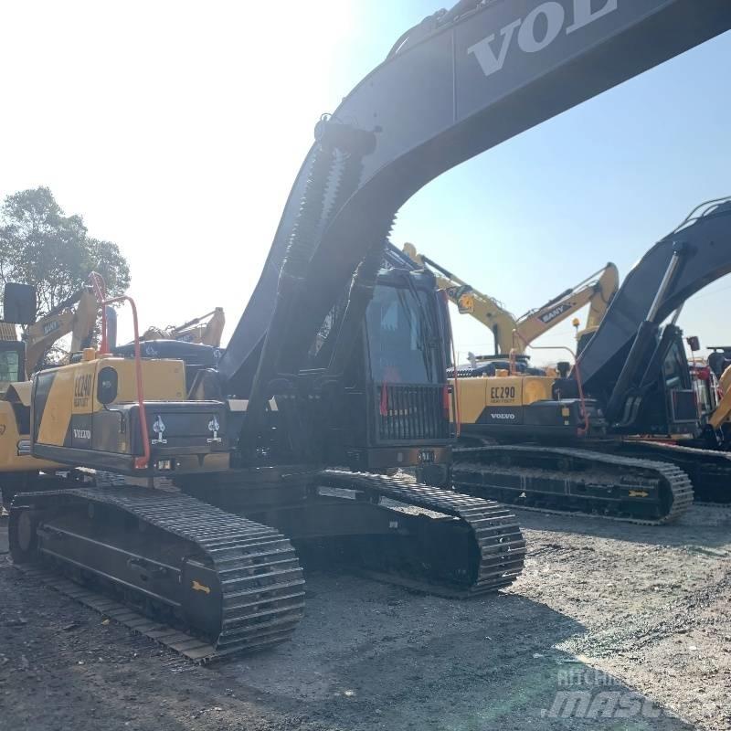 Volvo EC 240 Gravemaskiner på larvebånd
