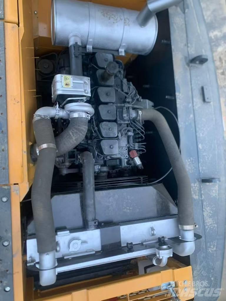 Hyundai R220LC-9S Gravemaskiner på larvebånd