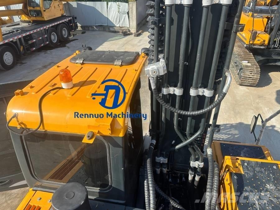 Hyundai R220LC-9S Gravemaskiner på larvebånd