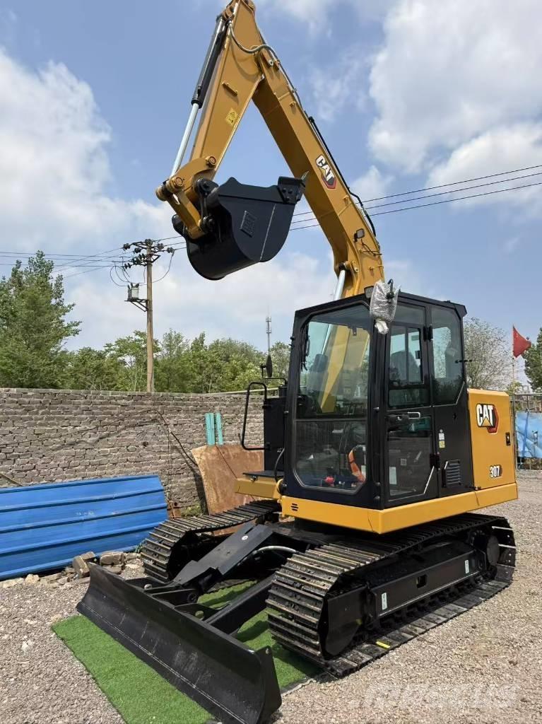 CAT 307 Gravemaskiner på larvebånd