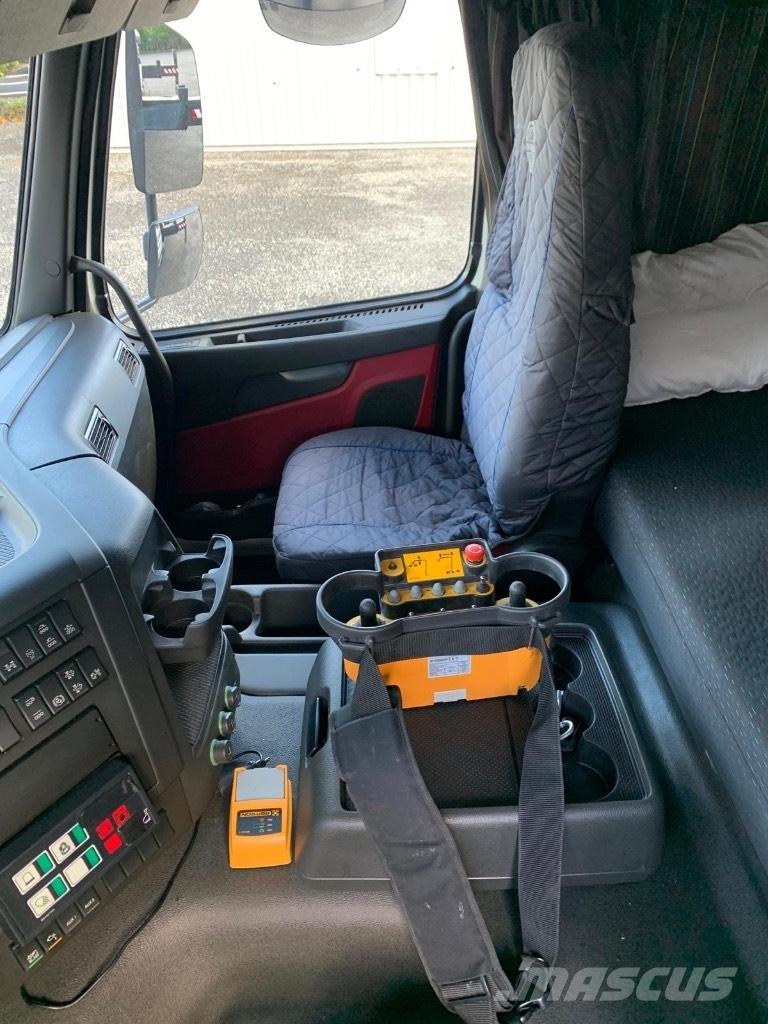 Bronto S90HLA Lastbilmonterede lifte