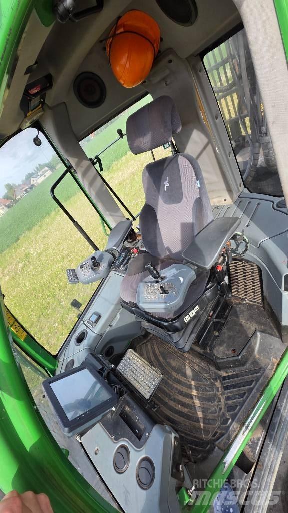 John Deere 1210 E Udkørselsmaskiner