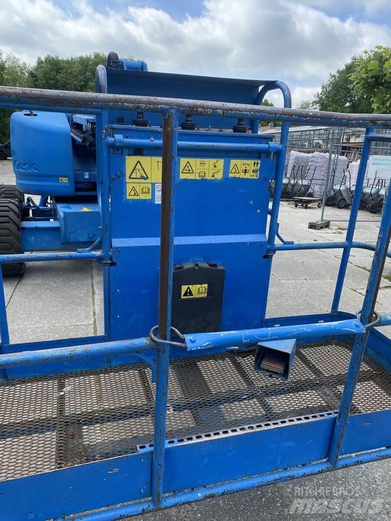 Genie Z45/25 Bomlifte med knækarm