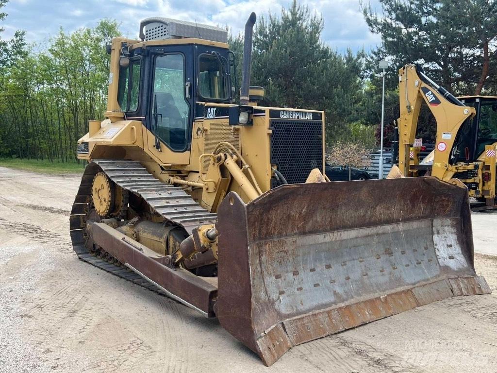 CAT D 6 M Bulldozer på larvebånd