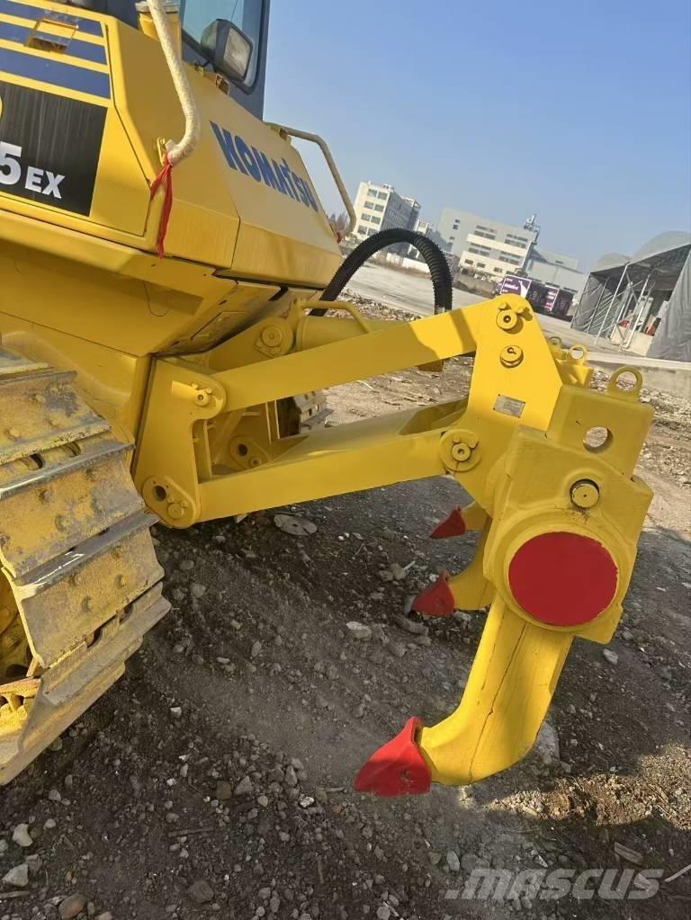 Komatsu D 85 E Bulldozer på larvebånd