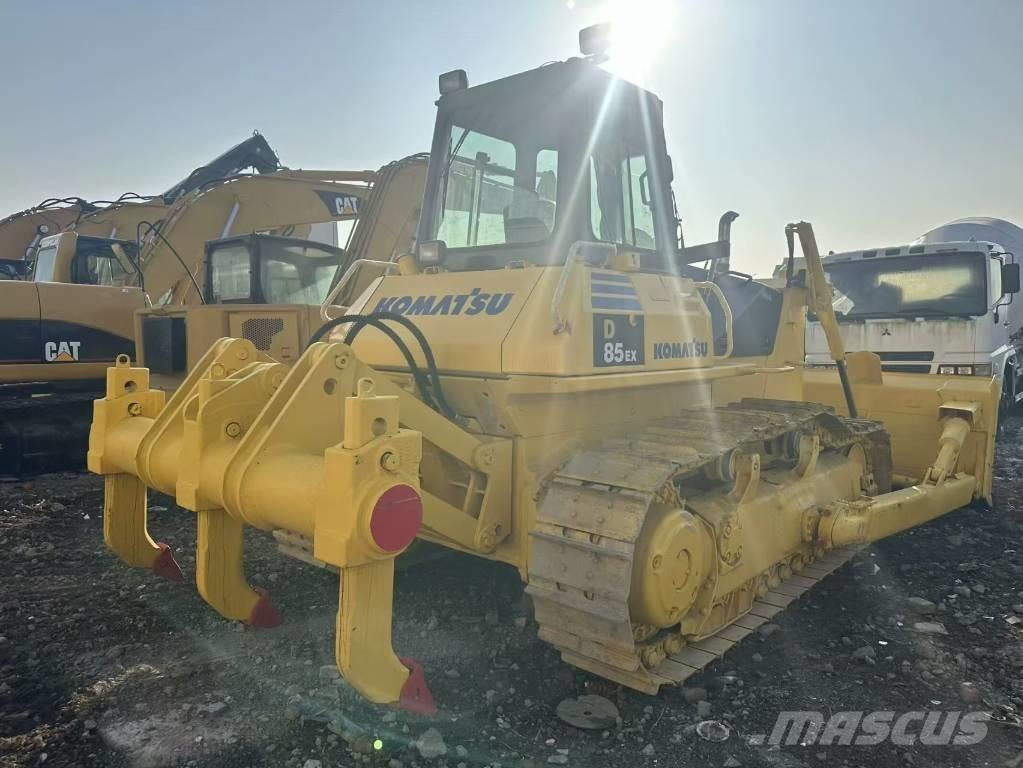 Komatsu D 85 E Bulldozer på larvebånd