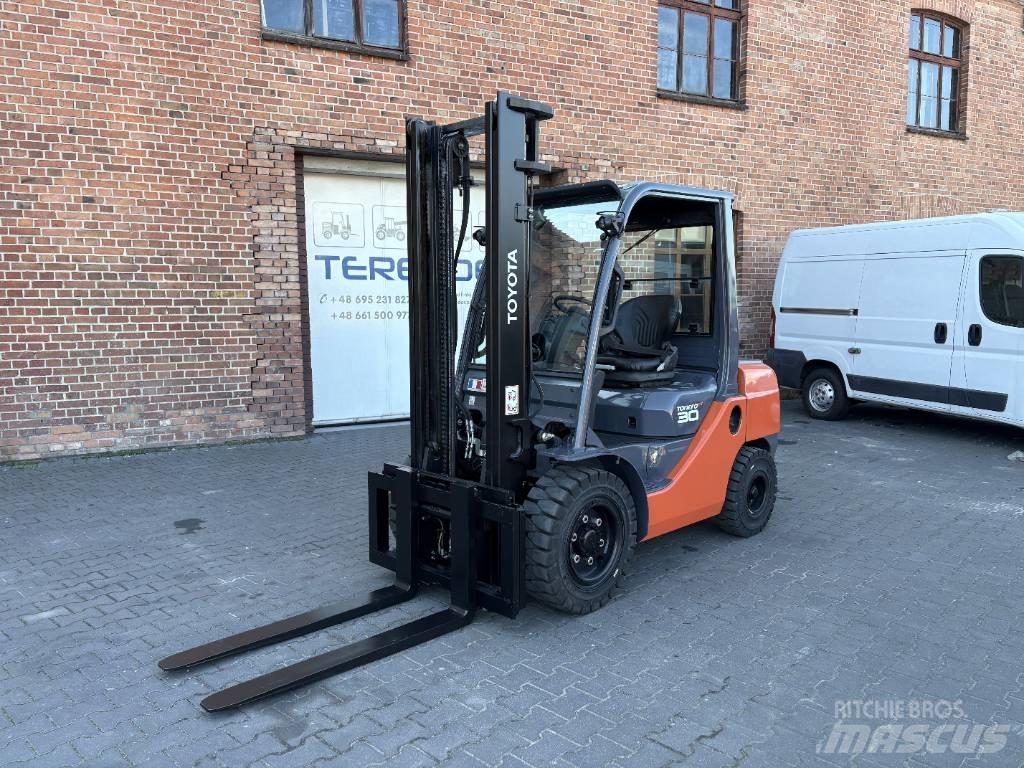 Toyota 06-8FDF30 Diesel gaffeltrucks