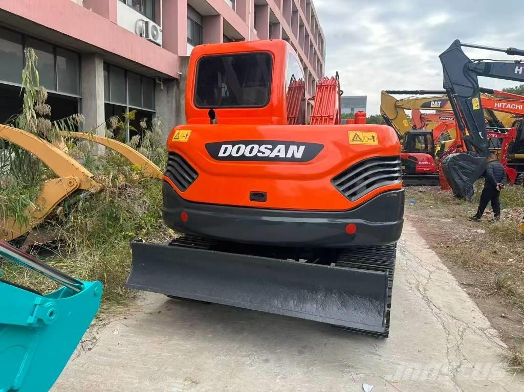 Doosan DX 75-9 C Gravemaskiner på larvebånd