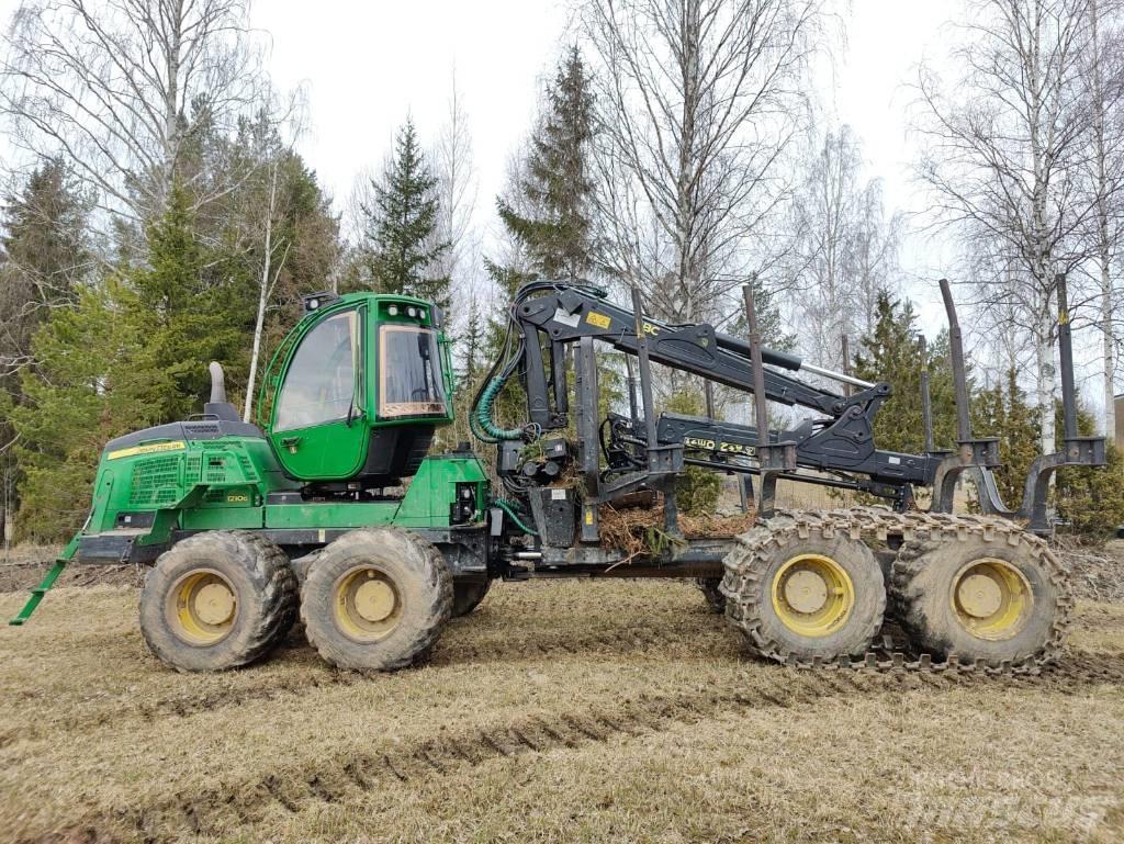 John Deere 1210 G Udkørselsmaskiner