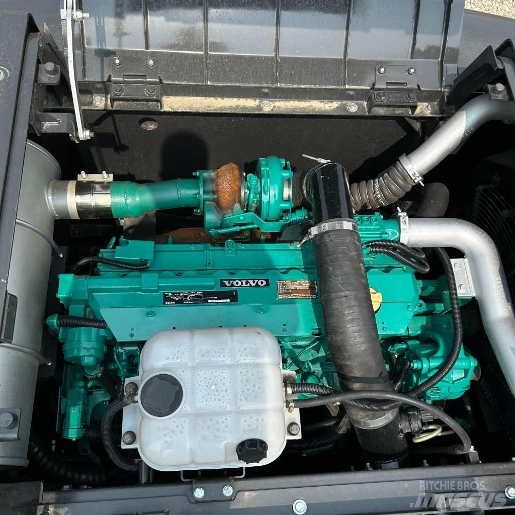 Volvo 300 Gravemaskiner på larvebånd