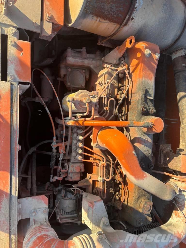 Hitachi EX 355 Gravemaskiner på larvebånd