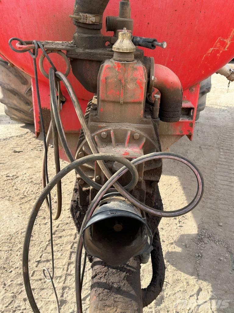 Herbst T2000R Gyllevogne/Slamsugere