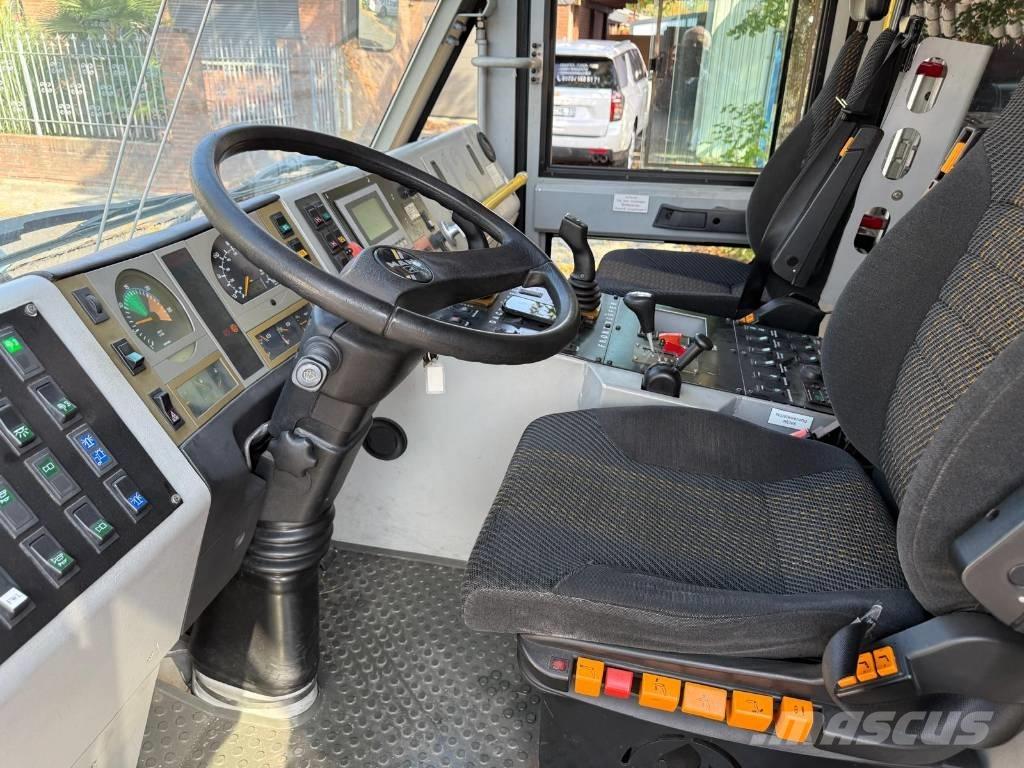 MAN X 1000 , 8 x 8 Brandbiler