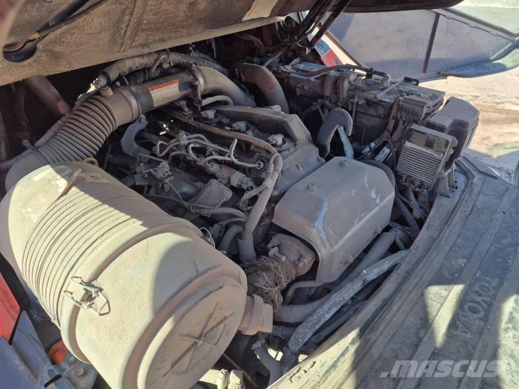 Toyota 8 FD 40 U Gaffeltrucks - andre