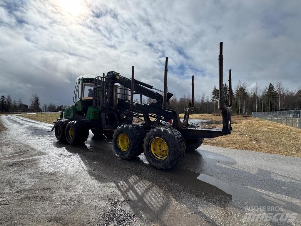 John Deere 1010 E Udkørselsmaskiner