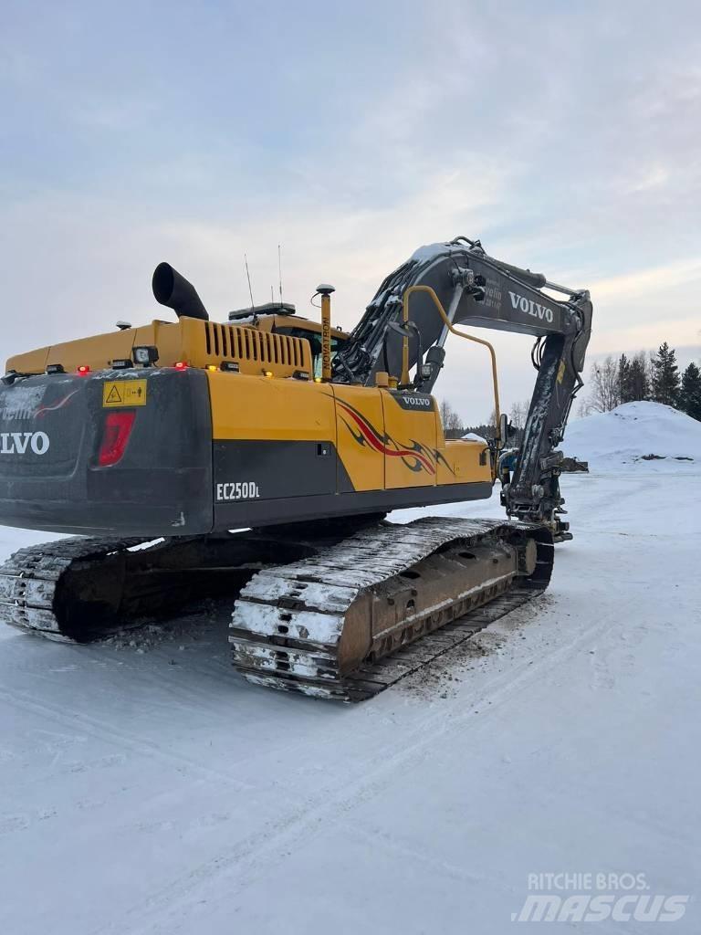 Volvo EC 250 D L Gravemaskiner på larvebånd