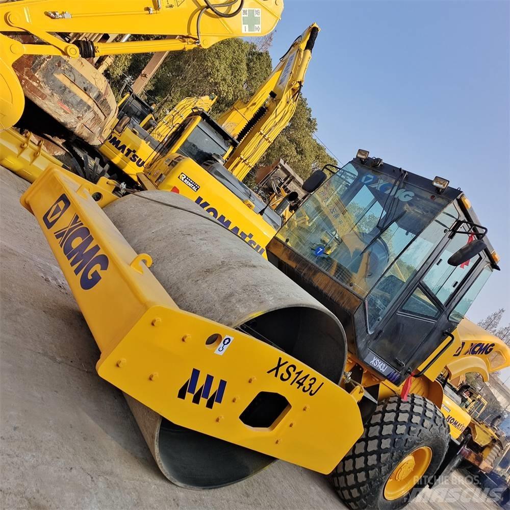 XCMG XS 142 J Enkelt tromle