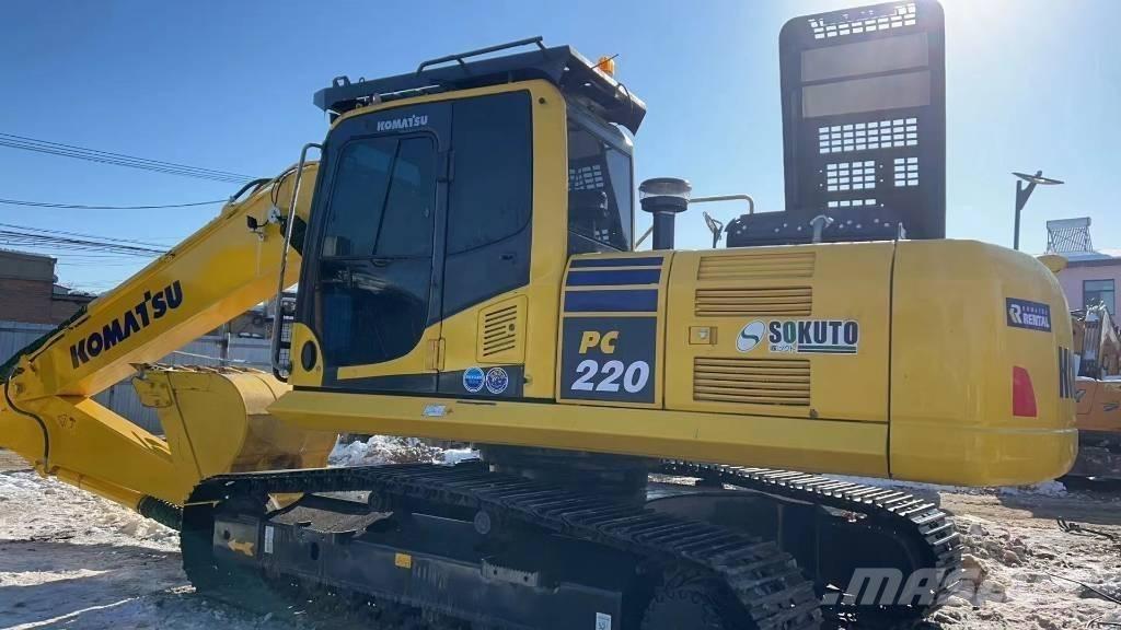 Komatsu PC 220-8 Gravemaskiner på larvebånd