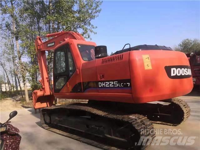 Doosan DH225 Gravemaskiner på larvebånd