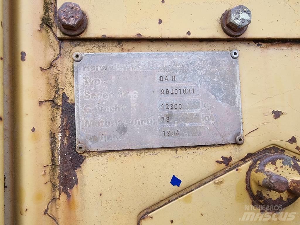 CAT D 4 H Bulldozer på larvebånd