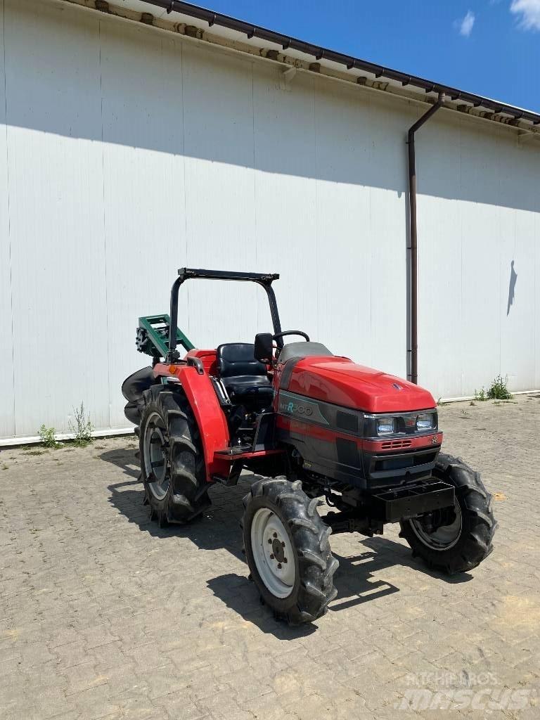 Mitsubishi MTR300 Kompakte traktorer