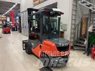 Toyota 02-8 FDJF 35 Diesel gaffeltrucks
