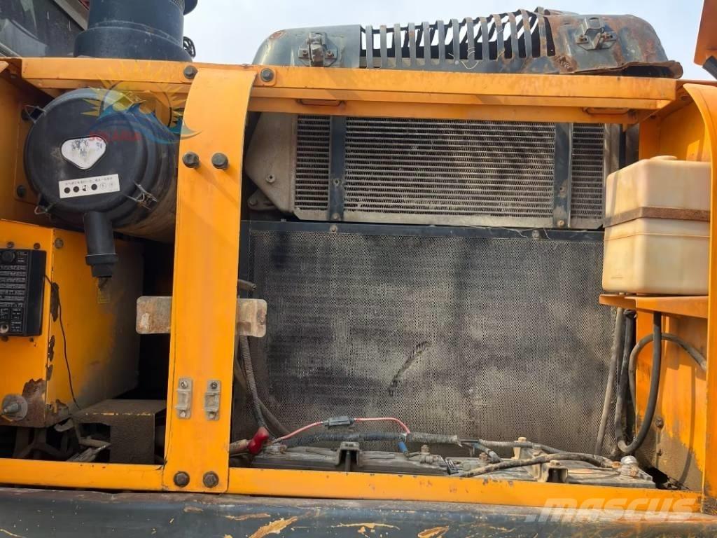 Hyundai Robex 215-7C Gravemaskiner på larvebånd