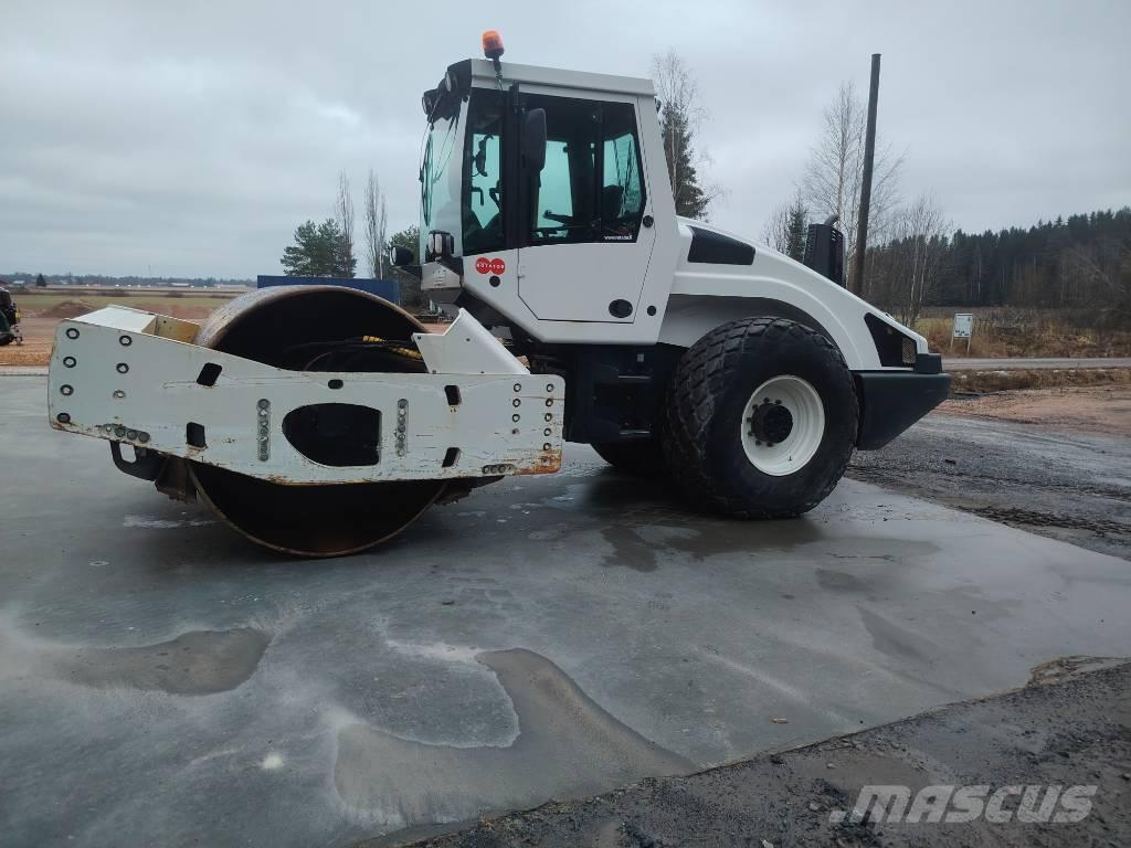 Bomag BW 216 D-4i Enkelt tromle