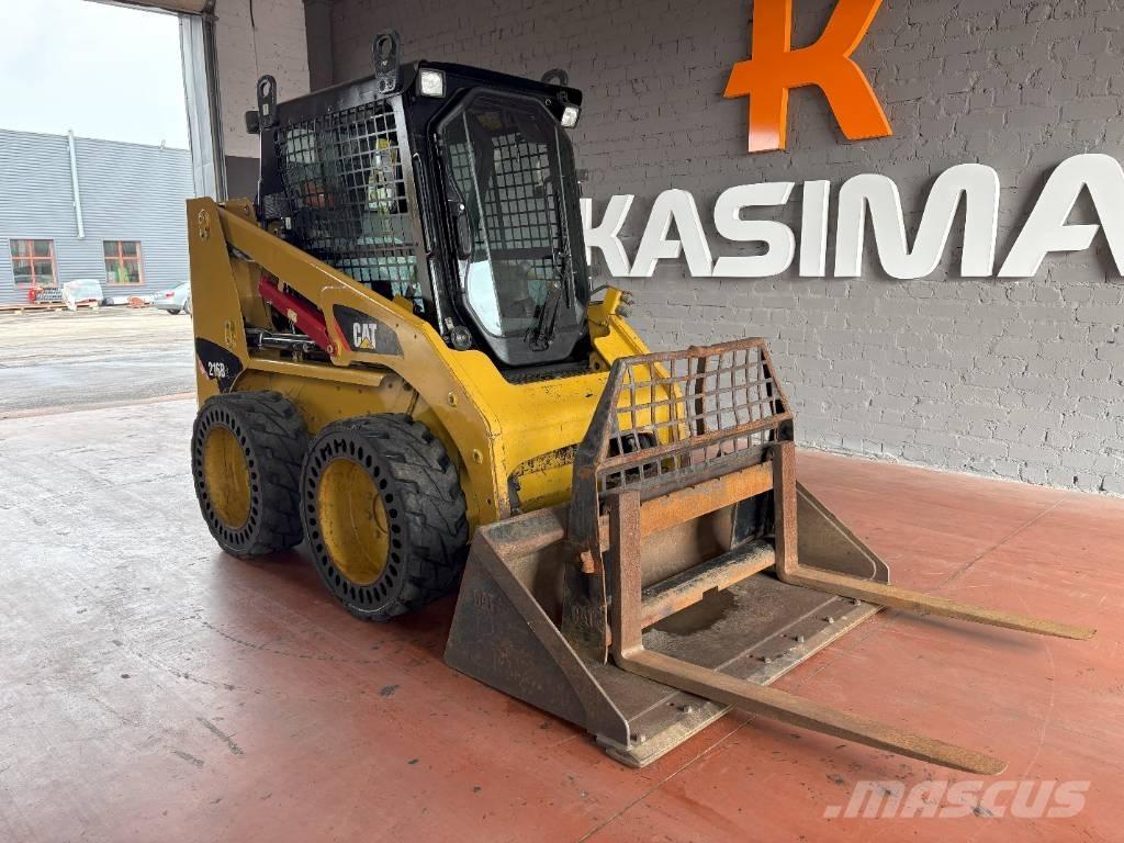 CAT 216 B Minilæsser - skridstyret