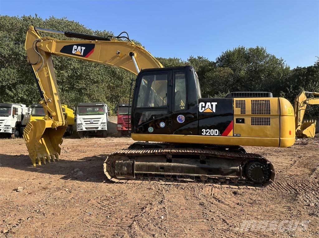 CAT 320D Gravemaskiner på larvebånd