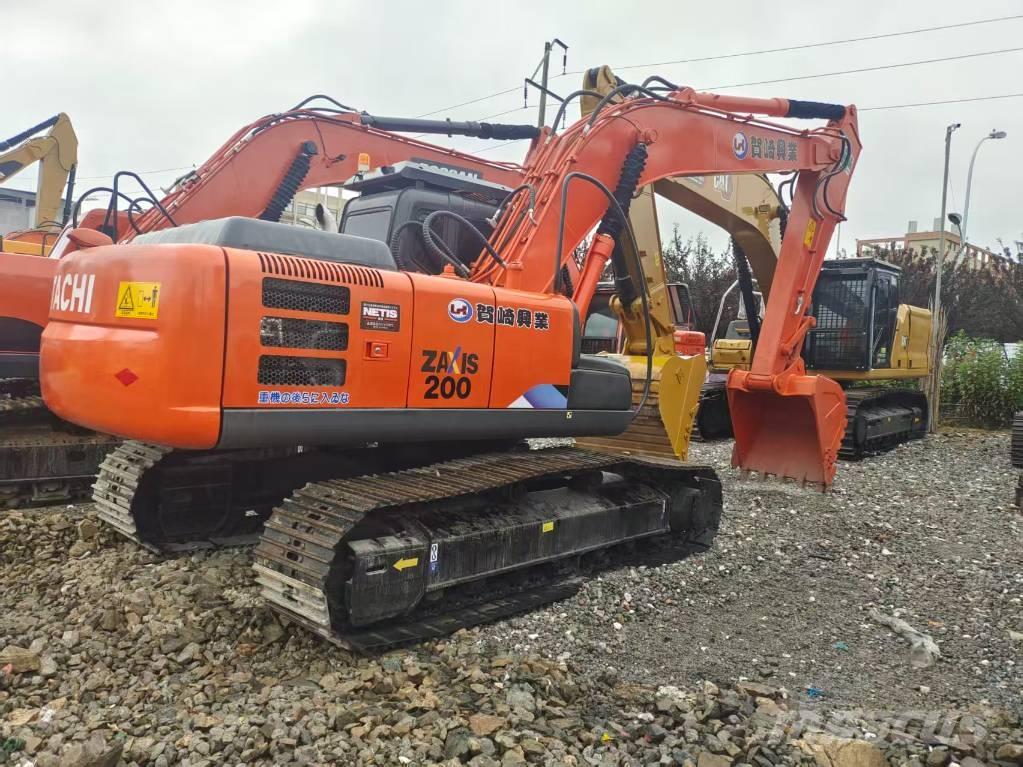 Hitachi ZX 200-3 Gravemaskiner på larvebånd