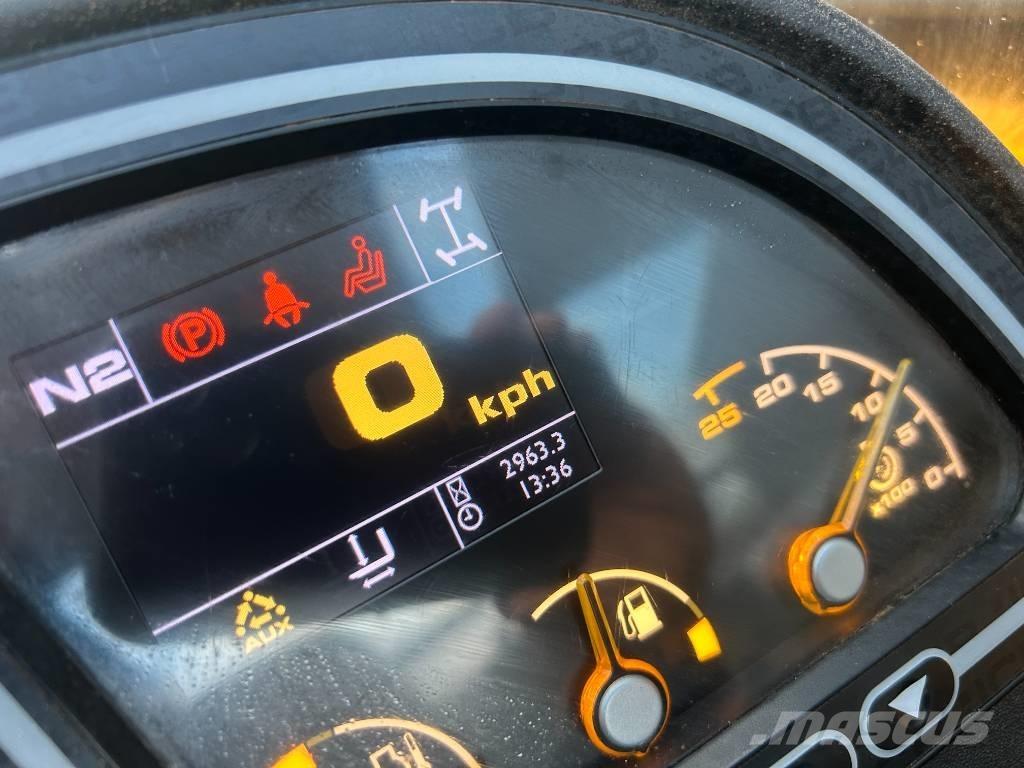 JCB 540-140 Hi Viz Teleskoplæssere