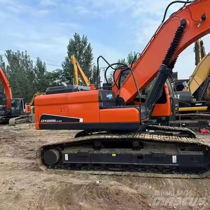 Doosan DX225LC-9C Gravemaskiner på larvebånd