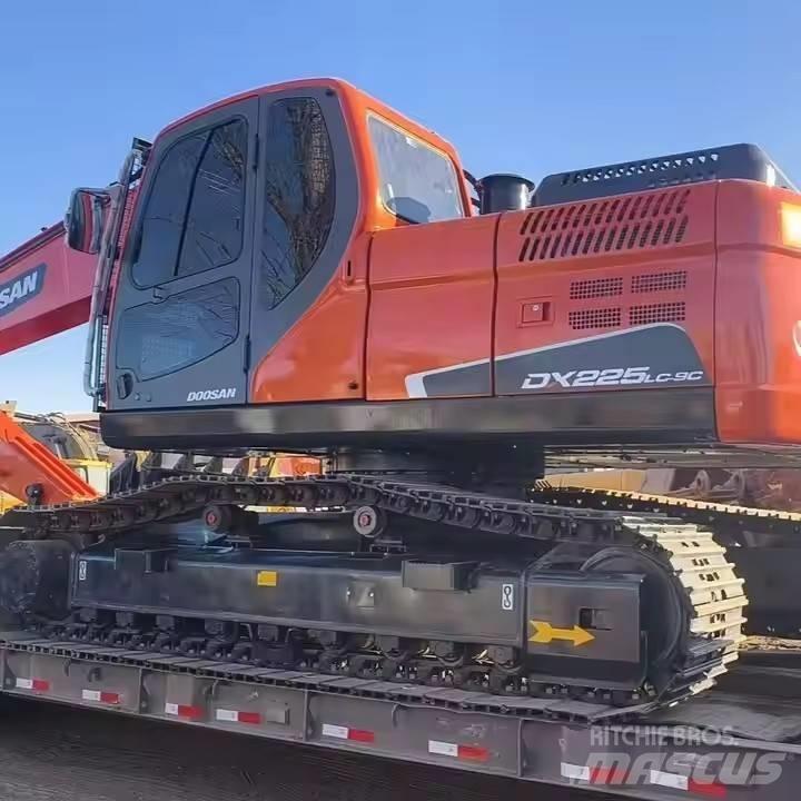 Doosan DX225LC-9C Gravemaskiner på larvebånd
