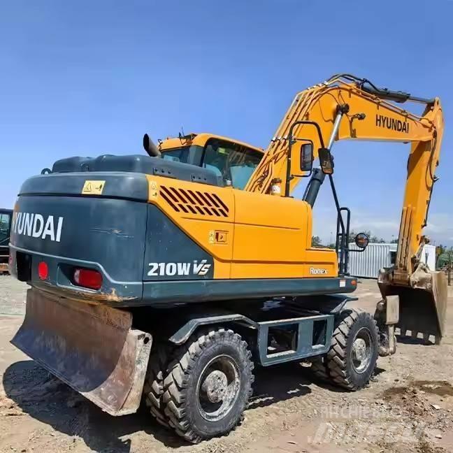 Hyundai 210WVS Gravemaskiner på hjul
