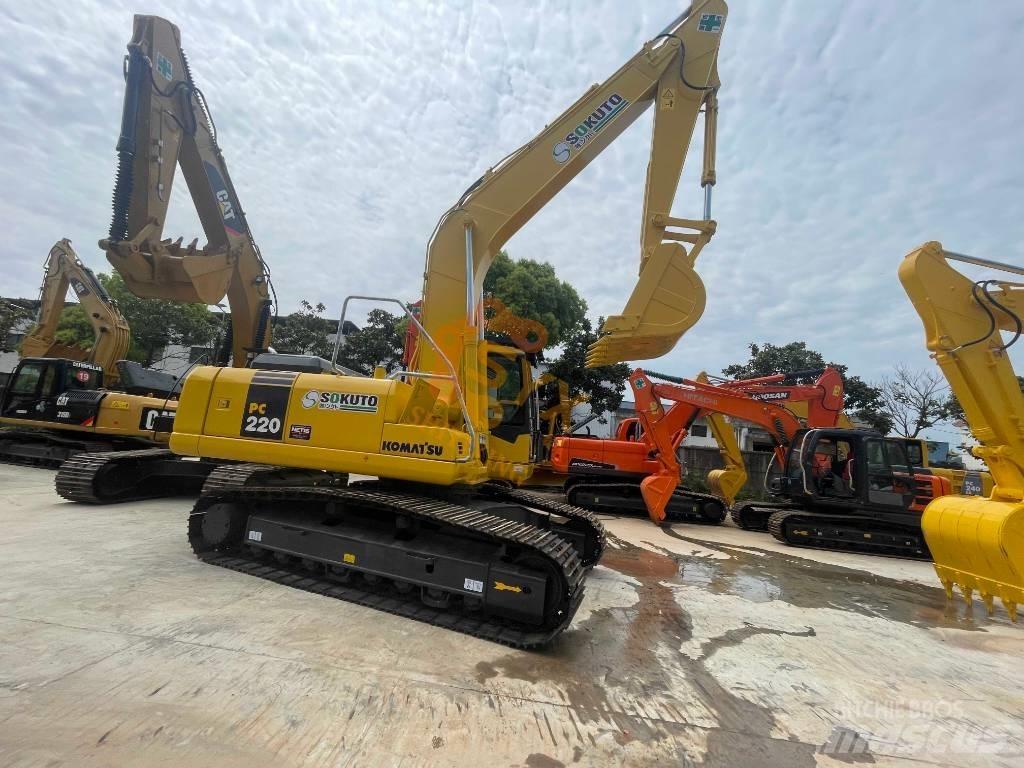 Komatsu PC 220-7 Gravemaskiner på larvebånd