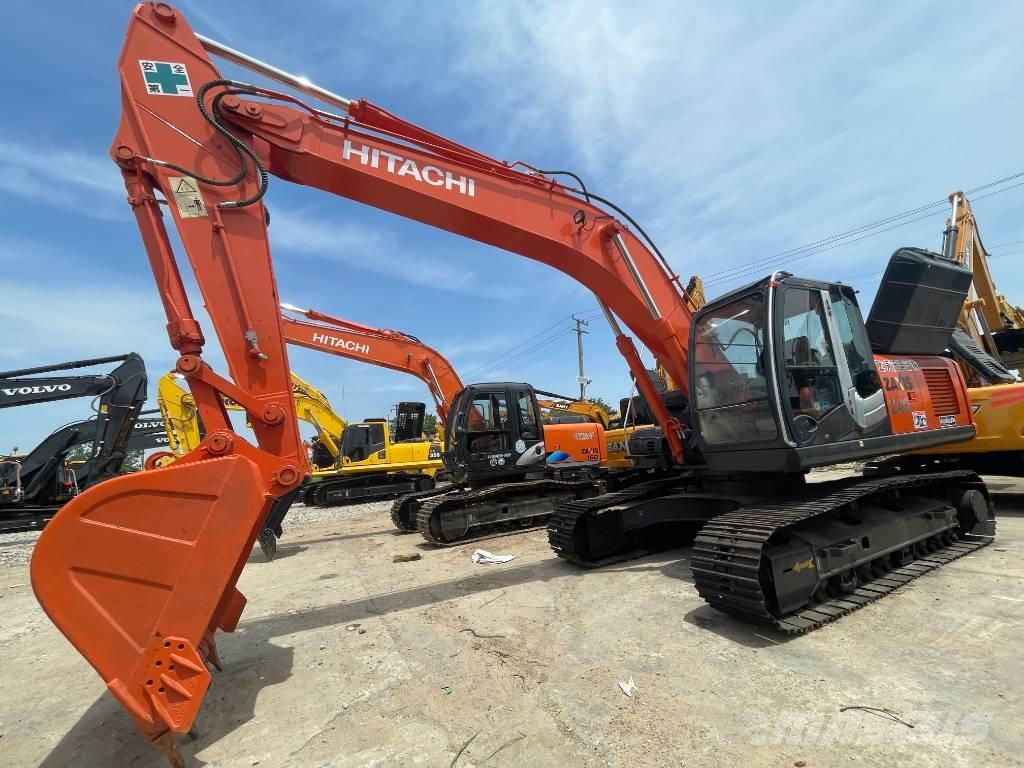 Hitachi ZX 240 Gravemaskiner på larvebånd