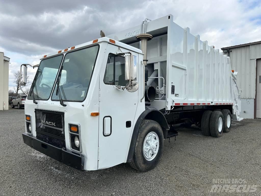 Mack LE613 Renovationslastbiler