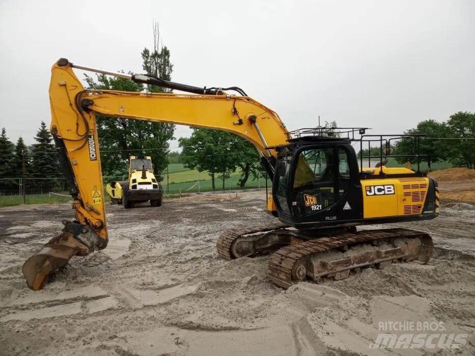 JCB JS220LC Gravemaskiner på larvebånd